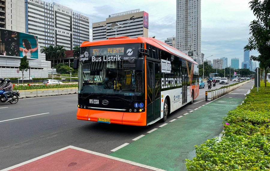 Vktr Electric Bus Distributor Makes IDX Debut | Indonesia